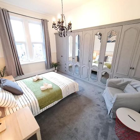 Apartamento Large 3 Bed Flat, Free Parking Newcastle upon Tyne Exterior foto