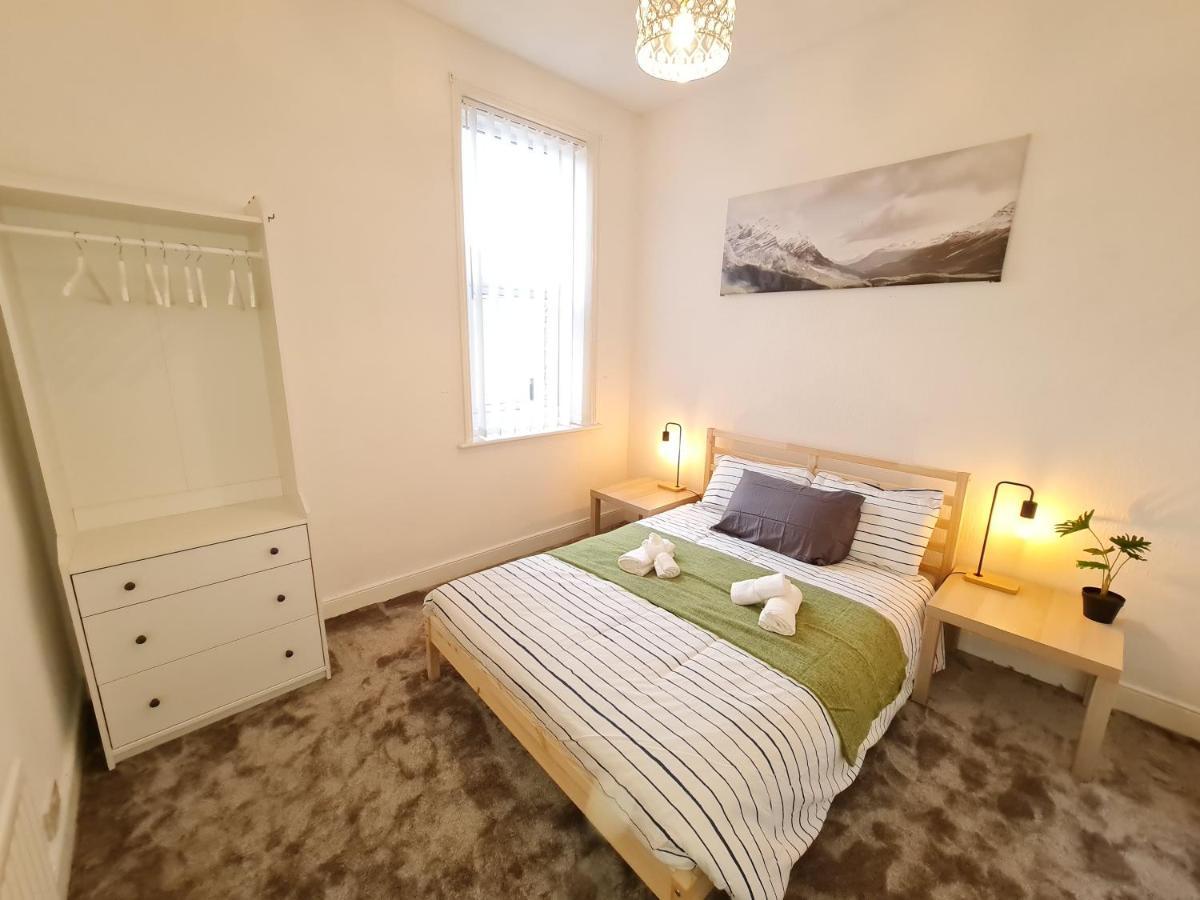 Apartamento Large 3 Bed Flat, Free Parking Newcastle upon Tyne Exterior foto