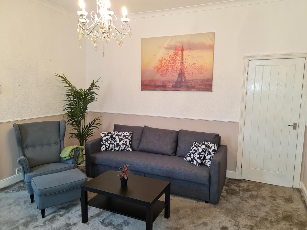 Apartamento Large 3 Bed Flat, Free Parking Newcastle upon Tyne Exterior foto