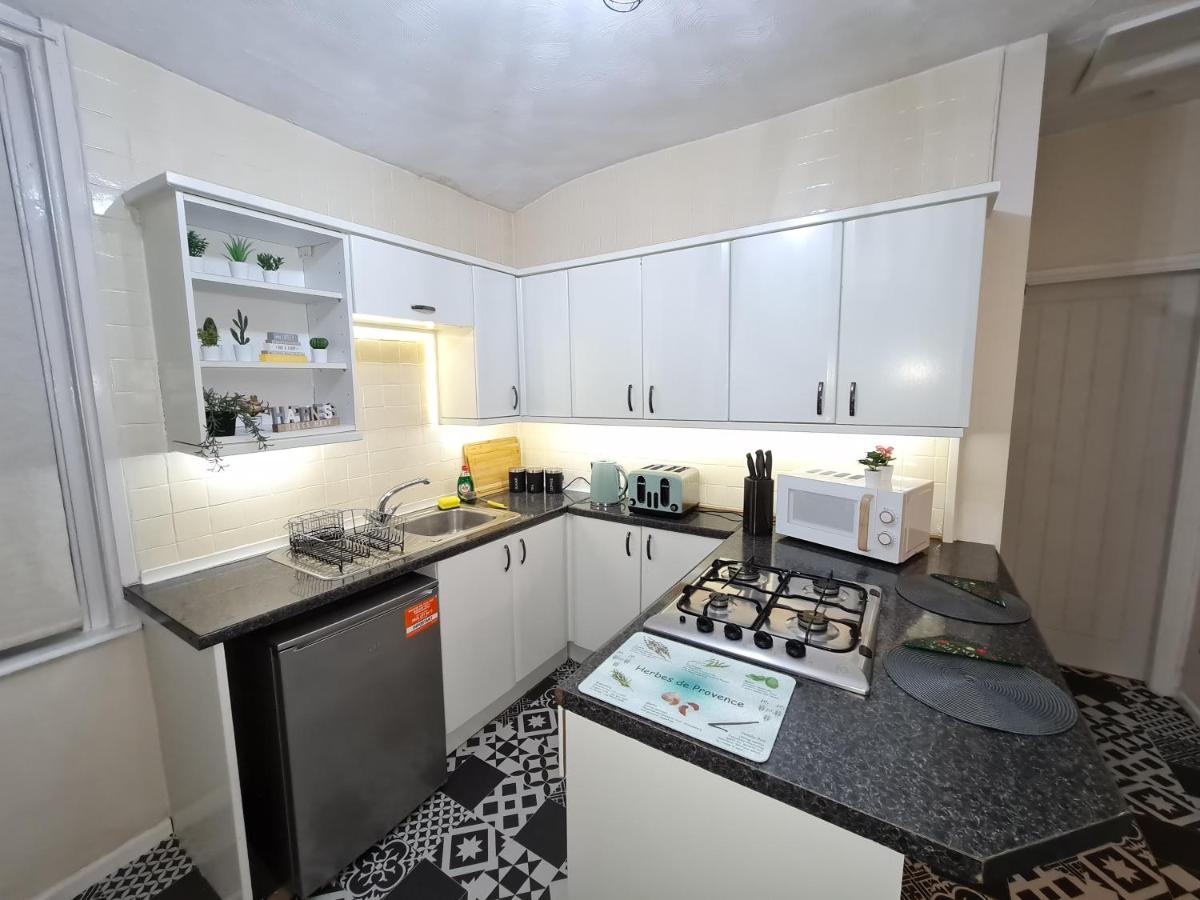 Apartamento Large 3 Bed Flat, Free Parking Newcastle upon Tyne Exterior foto